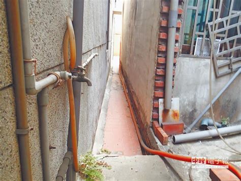 接到污水處理違建房子|拆違建接汙水管 住戶求通融